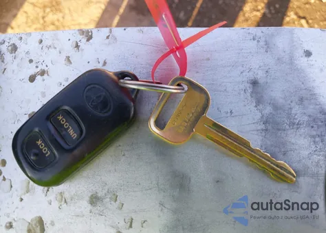 2000 Toyota Camry Le V6 из США, поврежденный, VIN 4T1BF22K7YU953063